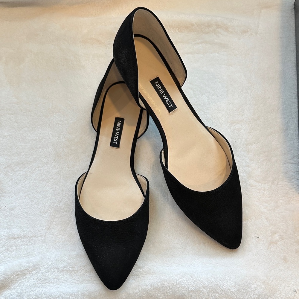 Nine West Black Pointed Flats *NEW in box*